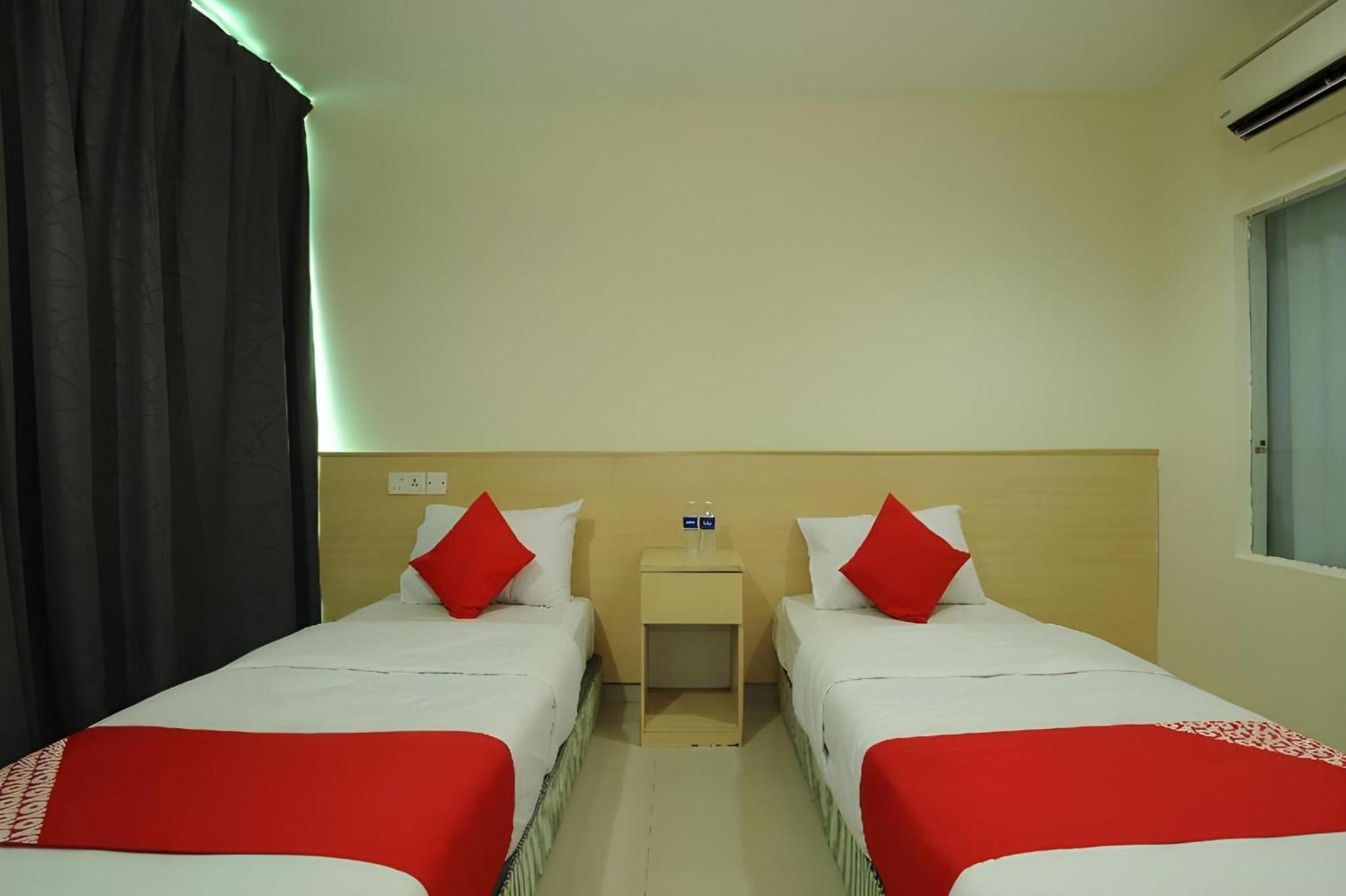 Oyo 1055 Batu Caves Star Hotel Exterior photo