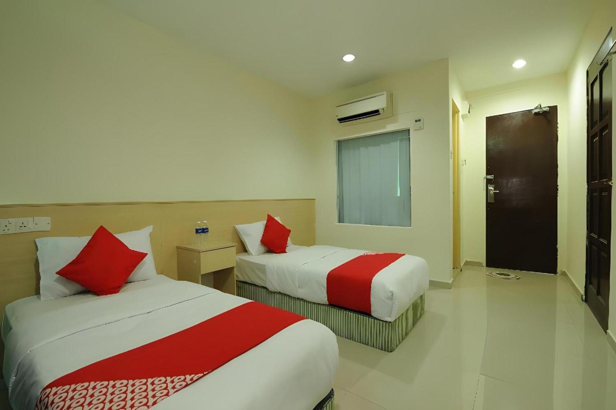 Oyo 1055 Batu Caves Star Hotel Exterior photo